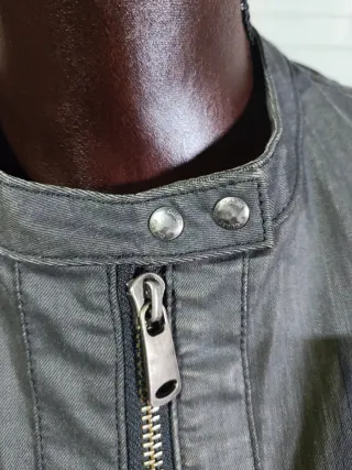 Chaqueta Guess negra vaquera (jeans)–Nueva sin usa