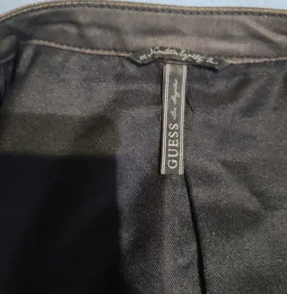 Chaqueta Guess negra vaquera (jeans)–Nueva sin usa