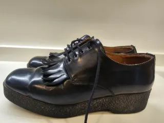 Zapatos de piel azul marino talla 39