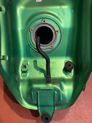 Kawasaki Z800 deposito Gasolina Verde Monster