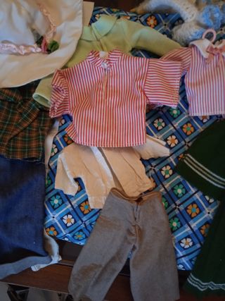 Ropita y cama Nancy y Leslie