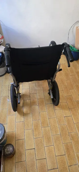 Silla de ruedas menos de un año