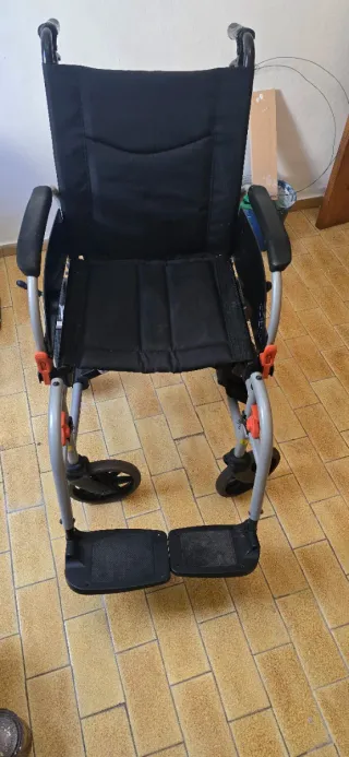 Silla de ruedas menos de un año