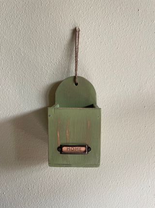 Porta utensili da parete in legno – stile rustico