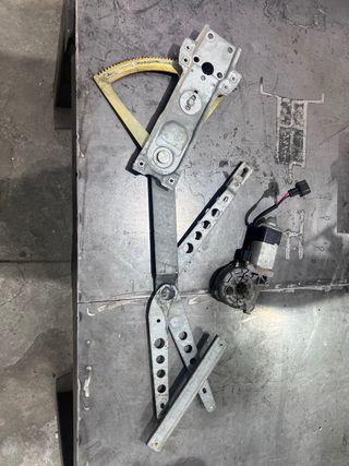 Elevalunas Eléctrico VW Golf 1 Cabrio