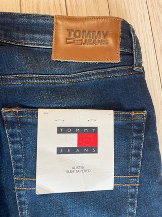 Tommy Jeans Austin Slim Tapered W29 L32