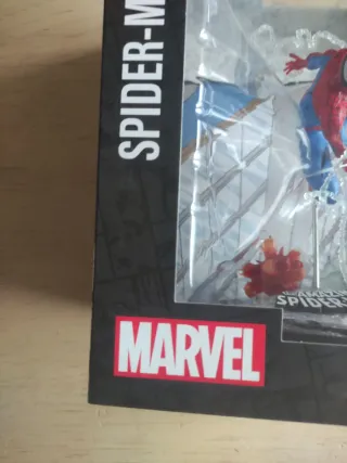 Figura Marvel Spider-Man Coleccionista Nueva