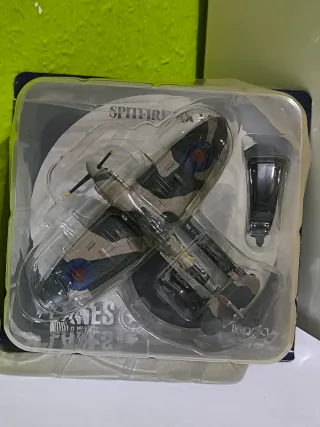 Lote 7 maquetas de aviones WWII Luppa