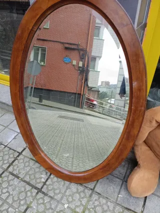 Espejo Ovalado Madera y Cristal