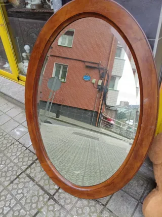 Espejo Ovalado Madera y Cristal