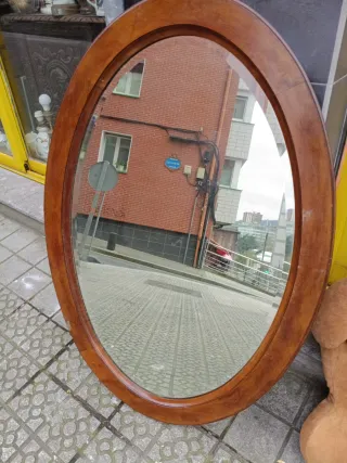 Espejo Ovalado Madera y Cristal