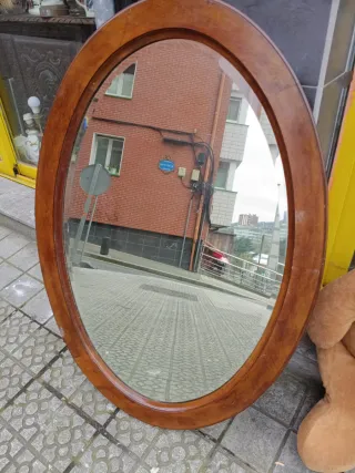 Espejo Ovalado Madera y Cristal