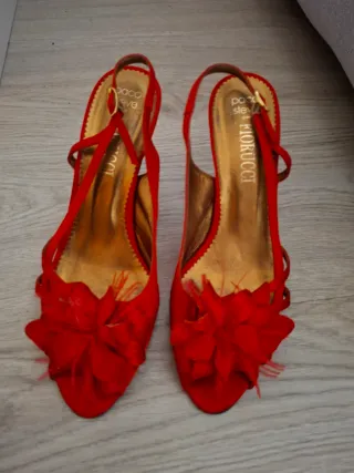Tacones Fiesta Rojo y marrón 10 euros cada par