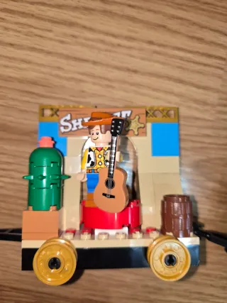 Treno Lego in omaggio Disney 100° Anniversario
