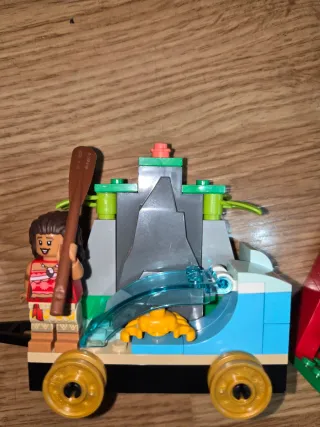 Treno Lego in omaggio Disney 100° Anniversario