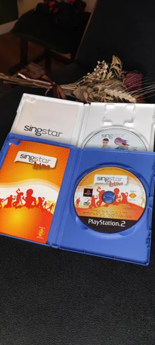 Pack PS2 SingStar: 2 Juegos + Micrófonos