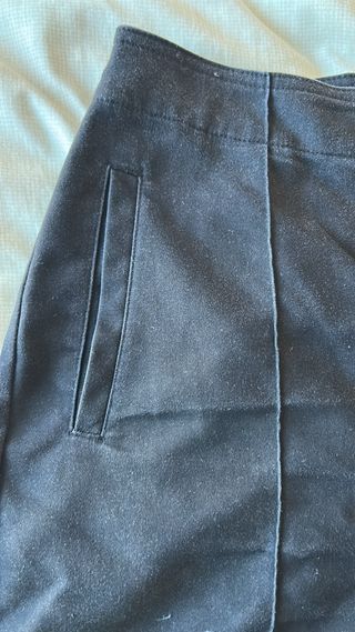 Pantalón corto Stradivarius negro