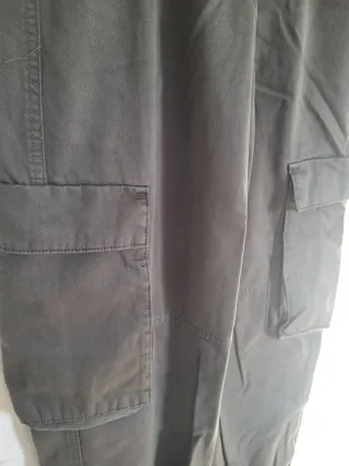 Pantalones cargo grises