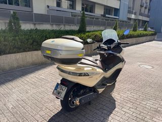 Piaggio X10 500 Executive ABS