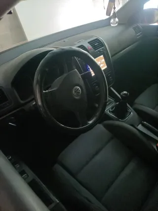 Volkswagen Golf 2004