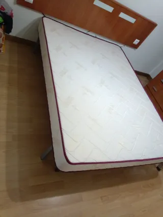 Colchón RM ortopédico de calidad. Es marca RM.