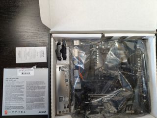 Pack PC (Placa AM4 520M, Ryzen 3800X, RTX 2060