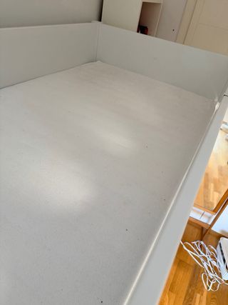 Cama alta con escritorio flexa