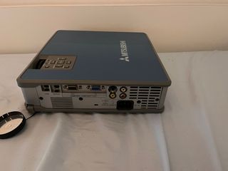 Proyector Mitsubishi SL4U-HT LCD