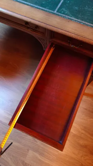 Mesa escritorio clásica madera y cuero