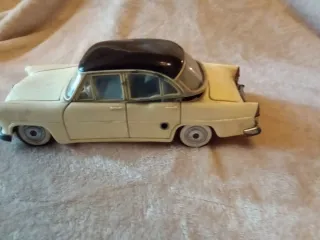 Coche de Juguete Antiguo