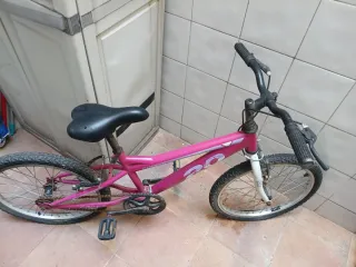 Bicicleta niña rosa 20 casi sin usar