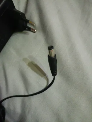 Adaptador Corriente LEADER ELECTRONICS LPS 9VDC