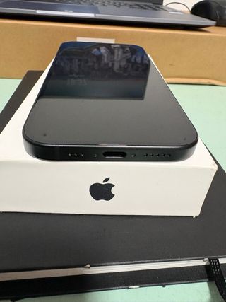 iPhone 15 128GB Negro - Como Nuevo Incluye funda