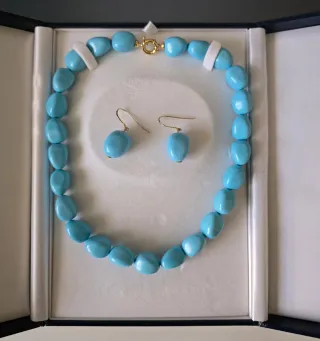 Conjunto Gargantilla y Pendientes en Oro 18Kt