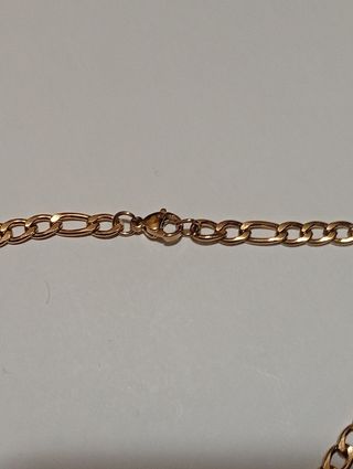 cadena Fígaro de acero inoxidable chapada en oro