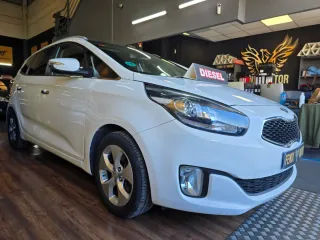 KIA Carens 2015