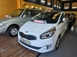 KIA Carens 2015
