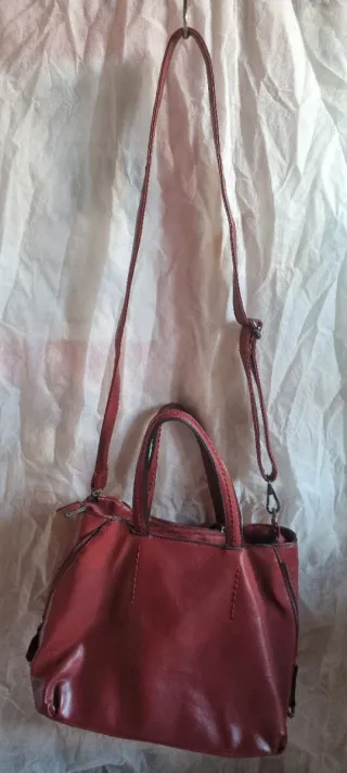 Bolso de mujer rojo oscuro/ granate