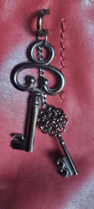 Bolso de mujer rojo oscuro/ granate