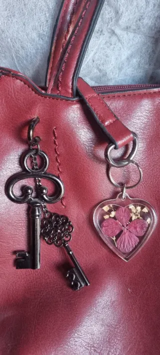 Bolso de mujer rojo oscuro/ granate