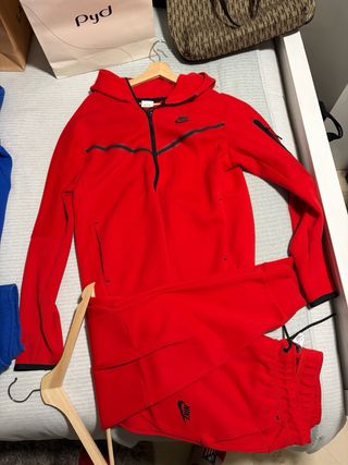 Conjuntos Nike Tech Fleece 2020