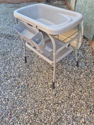 Bañera y cambiador para bebé