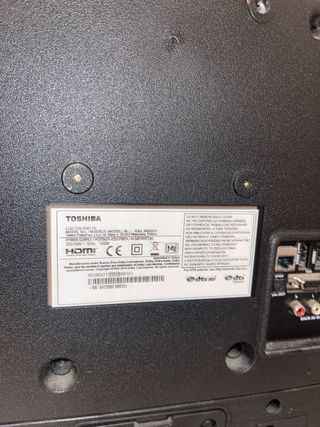 Televisor Toshiba Negro y Plateado