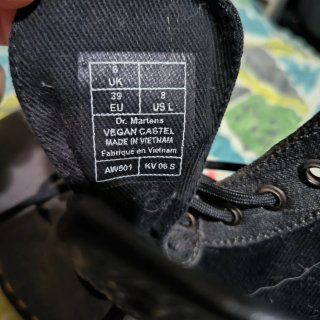 Botas Dr. Martens Grises Tela Vegan
