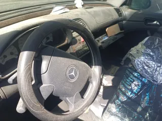 Mercedes-Benz  CLK 2002