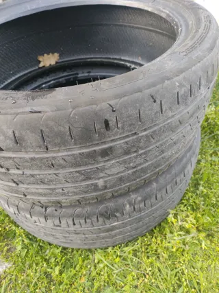 Neumático Continental 225/40 R18 92V