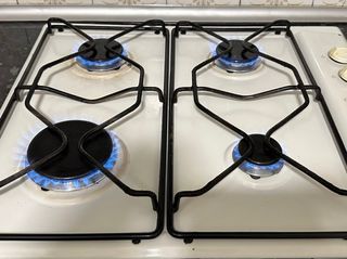 Placa de cocina blanca 4 fuegos