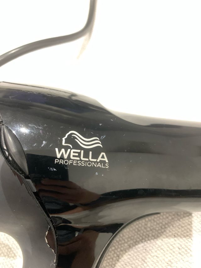 Secador de pelo SAHIRA negro