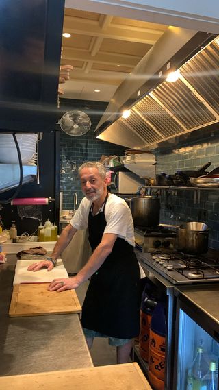 Now hiring part-time Waiter/Waitress