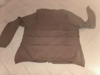 Rebeca de punto con cuello redondo